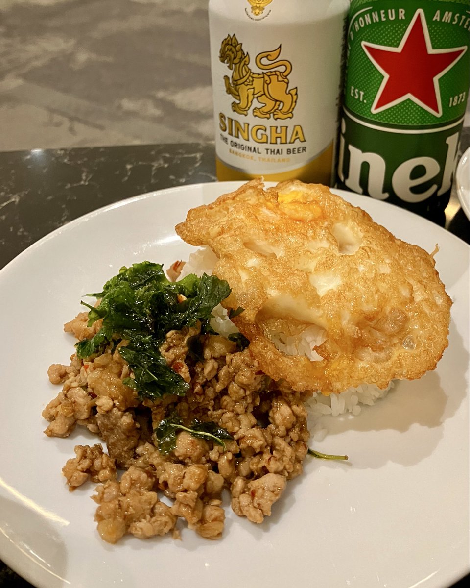 fdev_enn's tweet image. シャワー浴びてやり始め。最初から最後まで食欲の秋です