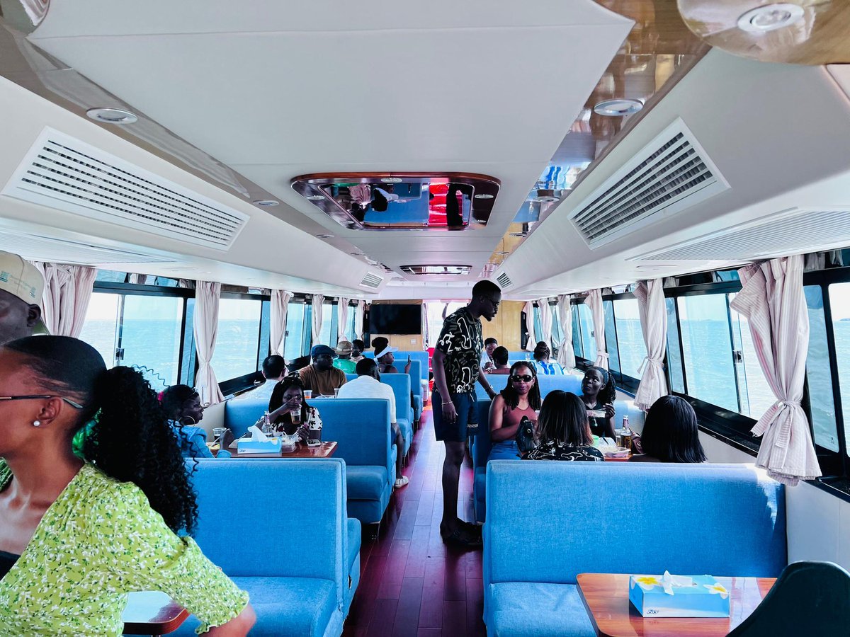 NaswifuG9204's tweet photo. GET READY TO SET SAIL IN STYLE!

 The @_GL_Collection MV Kazinga 🛥️ is no ordinary boat but it’s a floating Paradise with Plush interior of 40 pax capacity and an ambiance that is LITE.

Book now and SLAY this Christmas festival!

 #GreatLakesCollection https://t.co/A4u40Sftjf