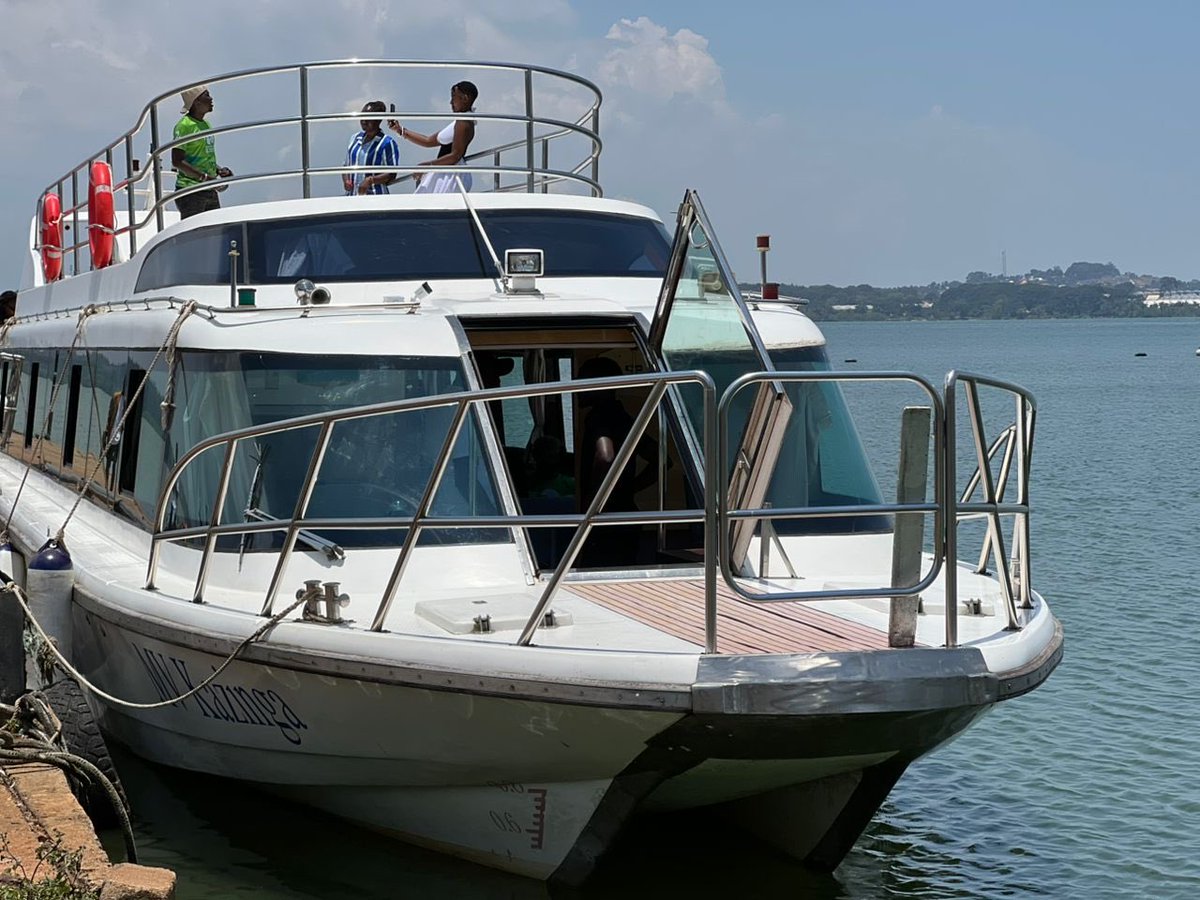 NaswifuG9204's tweet photo. GET READY TO SET SAIL IN STYLE!

 The @_GL_Collection MV Kazinga 🛥️ is no ordinary boat but it’s a floating Paradise with Plush interior of 40 pax capacity and an ambiance that is LITE.

Book now and SLAY this Christmas festival!

 #GreatLakesCollection https://t.co/A4u40Sftjf