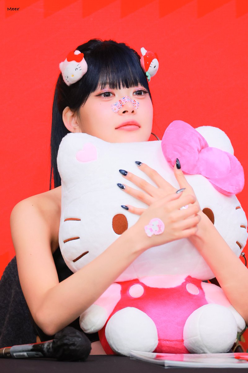 __dasMeer's tweet image. 251101 홍은채
 
❤️

#스무살_은채의_성장일기
#Eunchae19thDiary

#홍은채 #은채 #EUNCHAE #ウンチェ #르세라핌 #LE_SSERAFIM