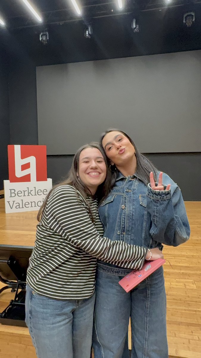 lanefernere's tweet photo. UN SUEÑOOO😭 https://t.co/ItxP9qyhFD