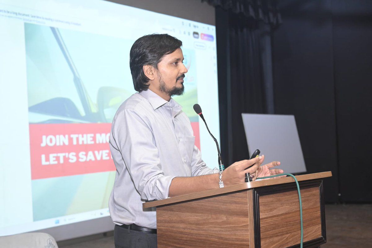 rishabhriseup's tweet image. On November 6th, we hosted a road safety awareness session for the Management Trainees and faculty at @iicmranchi
Safety is always priority..
 Let&apos;s all Rise Up!

#MissionRoadSafety #Ranchi 
@deepakbiruajmm @RiseUp_Ngo @HemantSorenJMM @ranchipolice @nitin_gadkari @TrafficRanchi