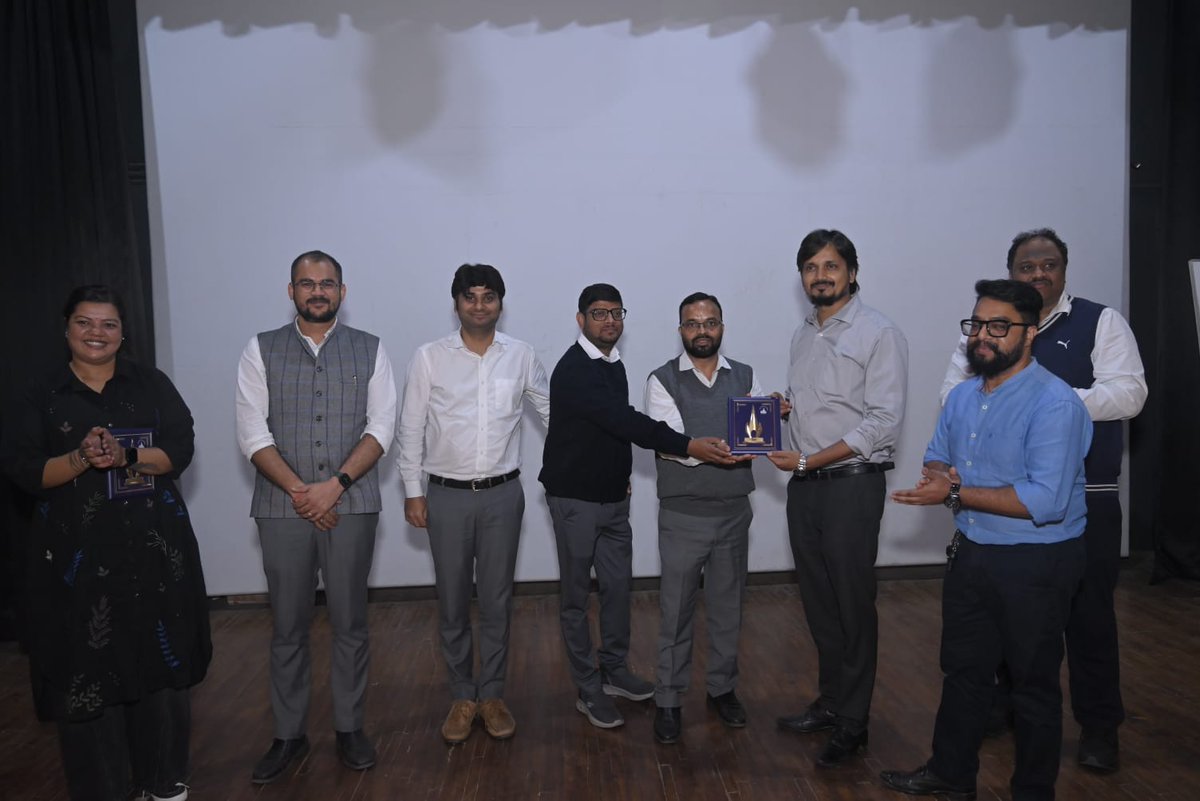 rishabhriseup's tweet image. On November 6th, we hosted a road safety awareness session for the Management Trainees and faculty at @iicmranchi
Safety is always priority..
 Let&apos;s all Rise Up!

#MissionRoadSafety #Ranchi 
@deepakbiruajmm @RiseUp_Ngo @HemantSorenJMM @ranchipolice @nitin_gadkari @TrafficRanchi