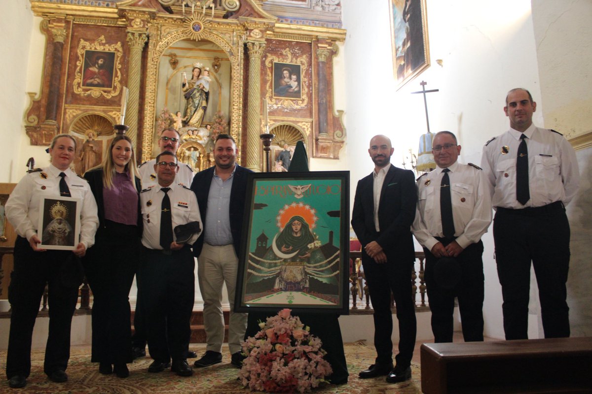 🚨 ¡Atención Málaga! 🚨

📣 #INFORMACIÓN |

⏳📆 Hoy hemos tenido el honor de acompañar, como Hermanos Protectores Honoríficos, la presentación del cartel de la salida procesional de Alabanzas 2025 de Nuestra Señora de la Esperanza y Refugio de los Ancianos. 🌿👣