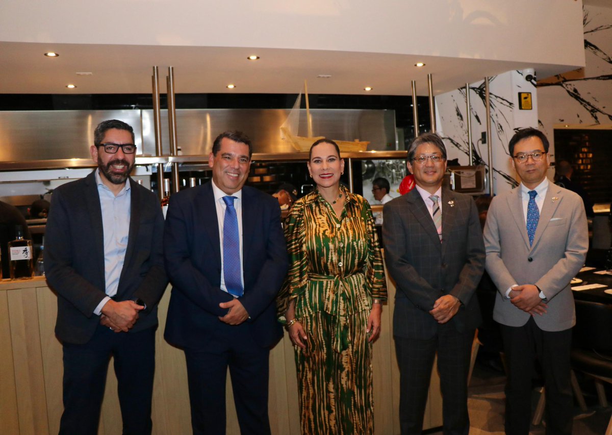 La gastronomía es el puente para conectar culturas, y en el 𝟵º 𝗙𝗲𝘀𝘁𝗶𝘃𝗮𝗹 𝗱𝗲 𝗛𝗶𝗿𝗼𝘀𝗵𝗶𝗺𝗮 𝗚𝘂𝗮𝗻𝗮𝗷𝘂𝗮𝘁𝗼, ¡esa conexión se sintió en cada momento! 🇯🇵🇲🇽

En #Irapuato, celebramos la profunda hermandad que une a nuestros pueblos. 🌎

#𝑰𝒓𝒂𝒑𝒖𝒂𝒕𝒐27