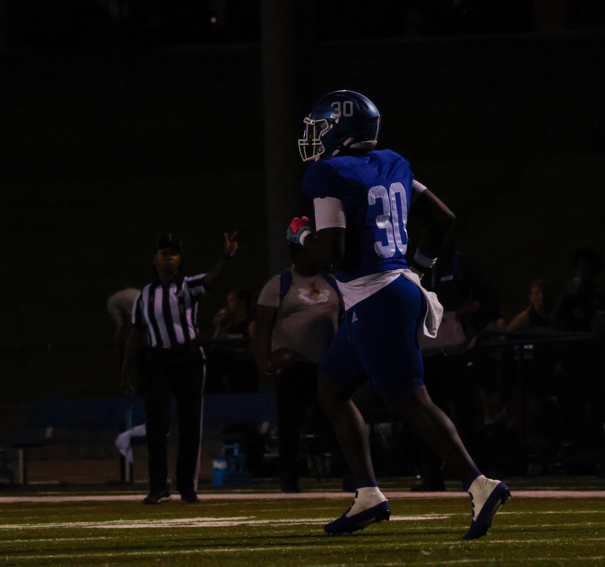 dwat_25's tweet photo. Final True Freshman Season Tape
@coachgordon1 

https://t.co/6LeRU4ex66 https://t.co/5xYXvht20g
