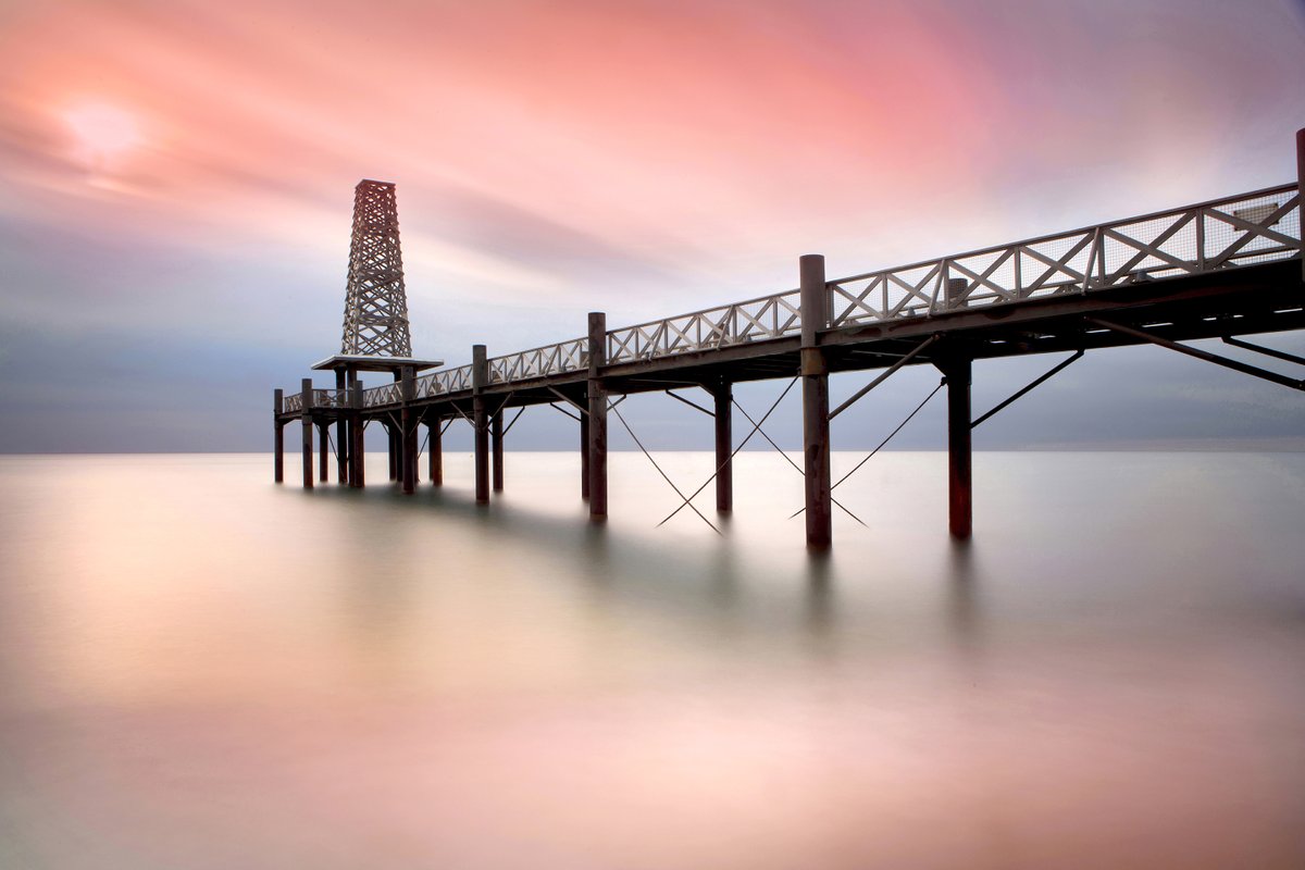 daveharephoto's tweet image. A sale of "Wooden Pier at Dawn" on Redbubble.
Buy your print at:

redbubble.com/shop/ap/125320…

#dawn #sunrise #pier #ponton #longexposure #france #PortLeucate #fench #tranquil #calm #peaceful #Tranquillity #scenic
