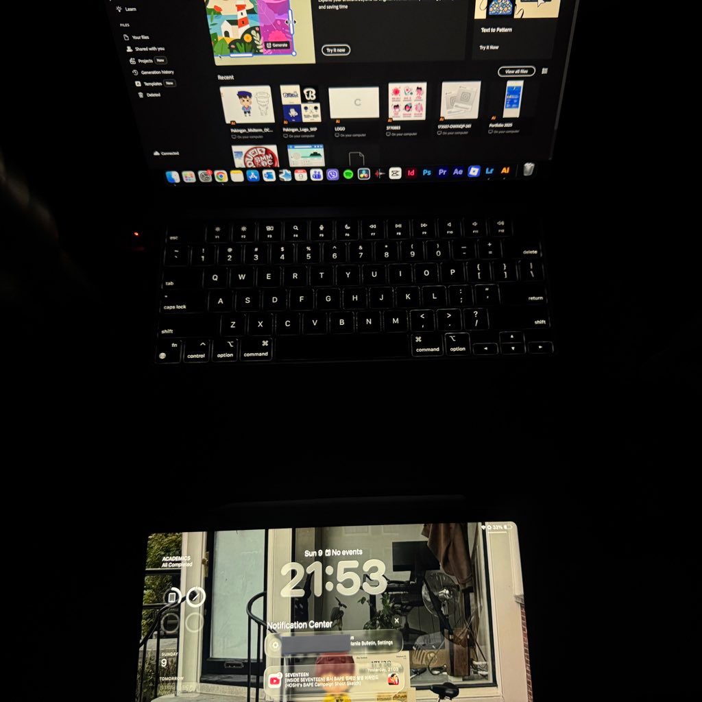 zk_logg's tweet image. work mode on 🤓🔋 #studytwt #lifetwt #allnighter