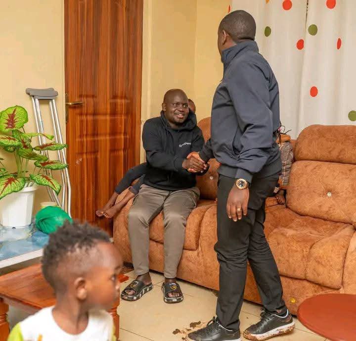 Btw, for those who don’t know me well, I’ve got a bad attitude when u come to me looking lousy &amp; honestly, I can’t stand dirty people, hati nkongu 😏😏😏😏