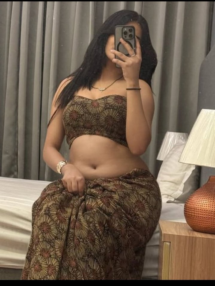 आजकल मैचिंग फ़ैशन बहुत आम हो गया है क्या?