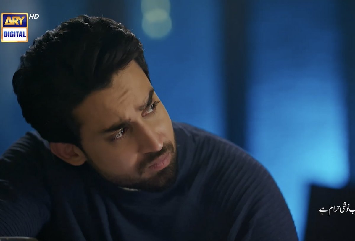 wobblyhead0724's tweet photo. being MCP actually suits on him, the way he eyed her and then said “le k jao isko” 

it’s always so subtle and hilariously convincing 

#BilalAbbasKhan #merizindagihaitu https://t.co/IkSMj7NxAy
