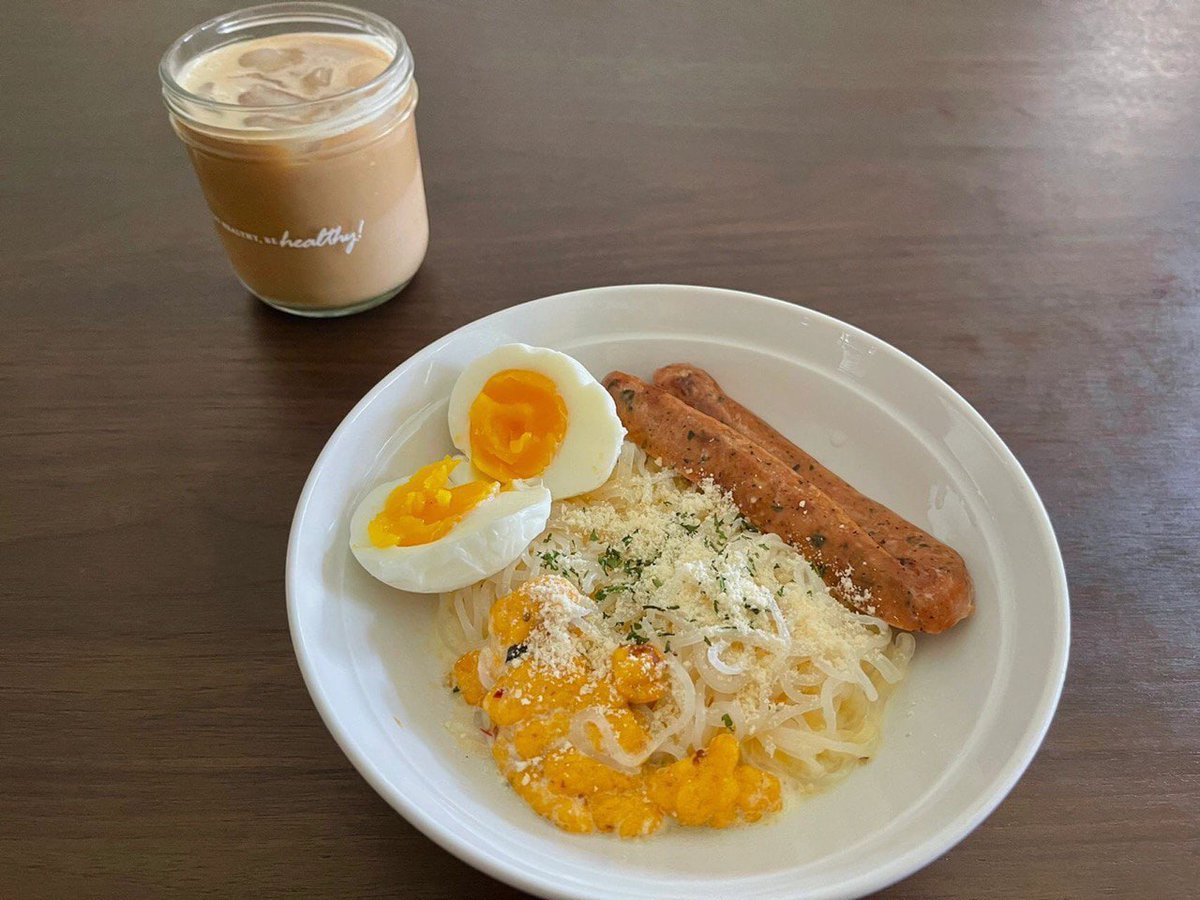 SaffronWisp's tweet image. My breakfast game is on point today! Soft eggs, tasty sausage, and creamy pasta to kick off the day. Ready to conquer! 💪🍳🌭🧀 #MorningGoals #DeliciousStart