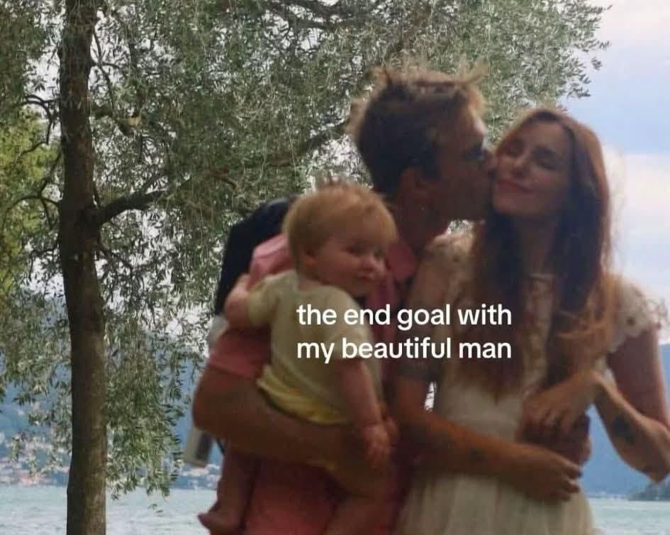 redlightfairy's tweet image. 