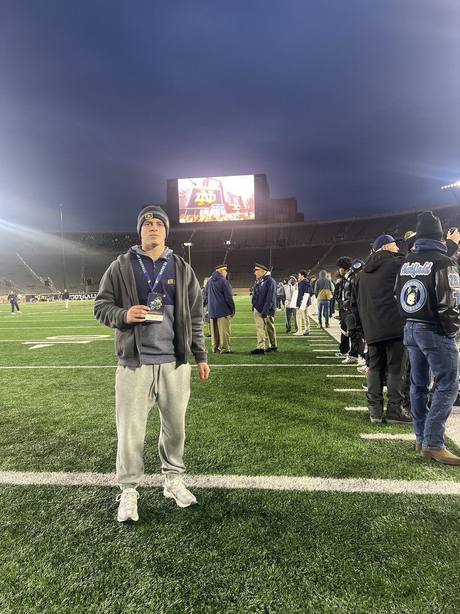Had an amazing time yesterday in South Bend with <a href="/NDFootball/">Notre Dame Football</a>! Had an amazing atmosphere and had a blast in snow! Enjoyed talking to <a href="/TimBrownJrND/">Tim Brown Jr.</a> <a href="/justice_bathas/">Justice Bathas</a> <a href="/Dom_Spalding/">Coach Dom Spalding</a> <a href="/CarterAuman/">Carter Auman</a> <a href="/JamesonJohnND/">Jameson Munsey-Johnson</a> <a href="/Im_MikeB/">Mike Brown</a>! Can’t wait to be back! #GoIrish☘️ #TGS 

<a href="/JoeMento/">Joe Mento</a>