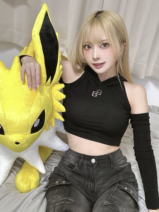 コスプレイヤーシスルのTwitter画像17