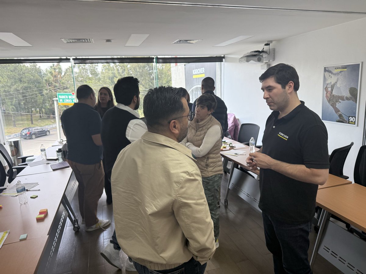 AFELiderazgo's tweet image. Líder Autocrítico #AFELiderazgoConsciente #personas #culturasmáshumanas