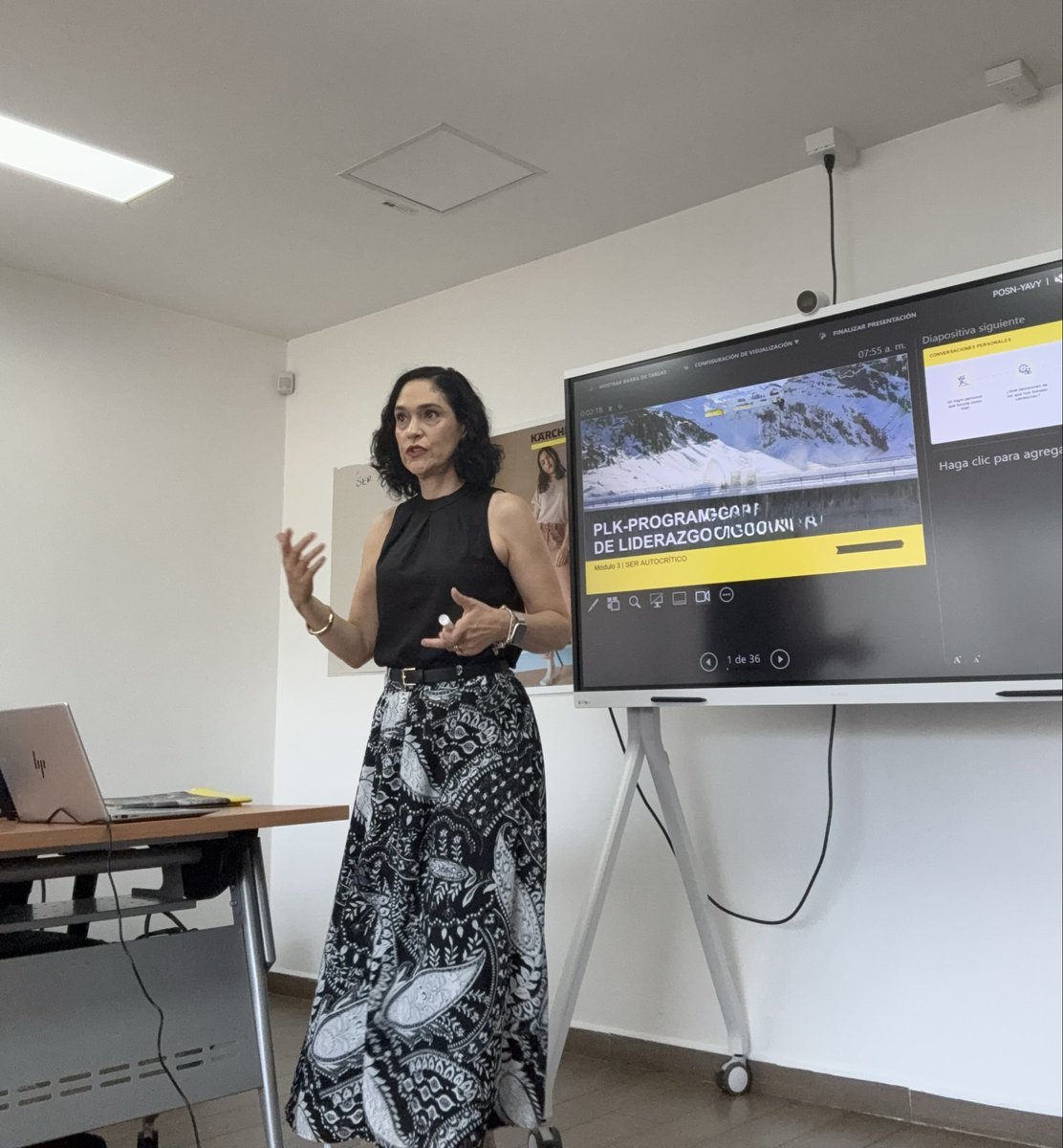 AFELiderazgo's tweet image. Líder Autocrítico #AFELiderazgoConsciente #personas #culturasmáshumanas