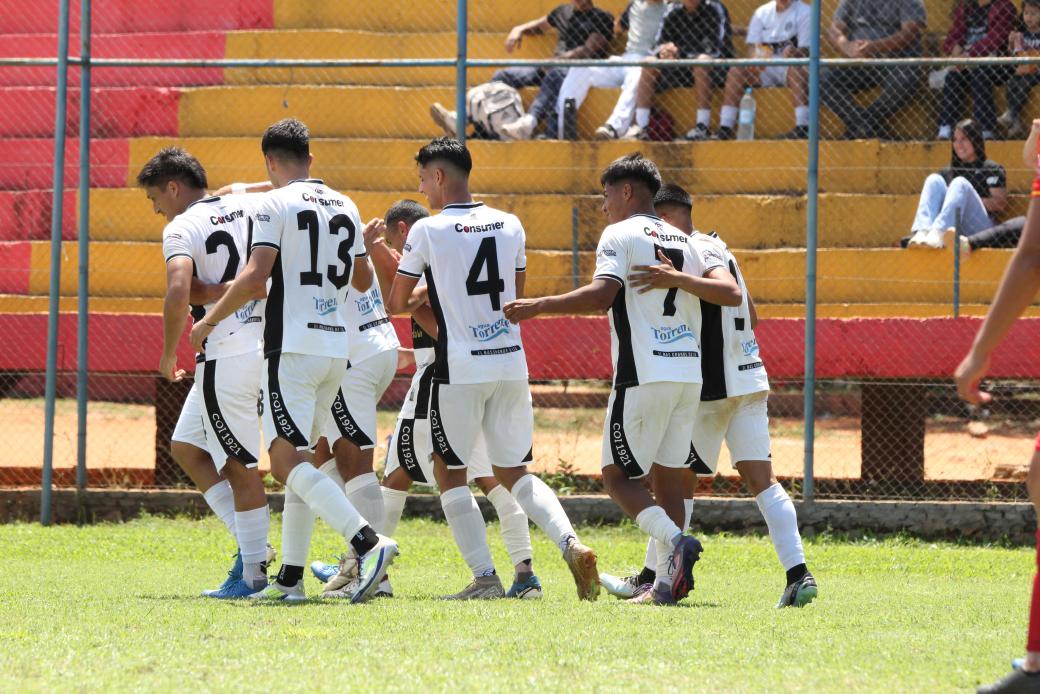 ⏱️ 60'

➡️ #29deSetiembre 1
➡️ #OlimpiaDeItá 2

🗓 Fecha 33.  

#APFPrimeraB ⚽️