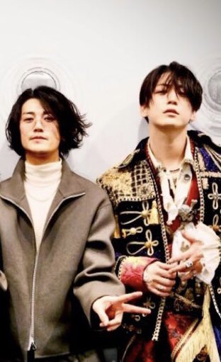 xxxxxk2's tweet image. 赤西くんの隣にいる亀梨くんの表情、昔と変わらなくて本当に泣いちゃう