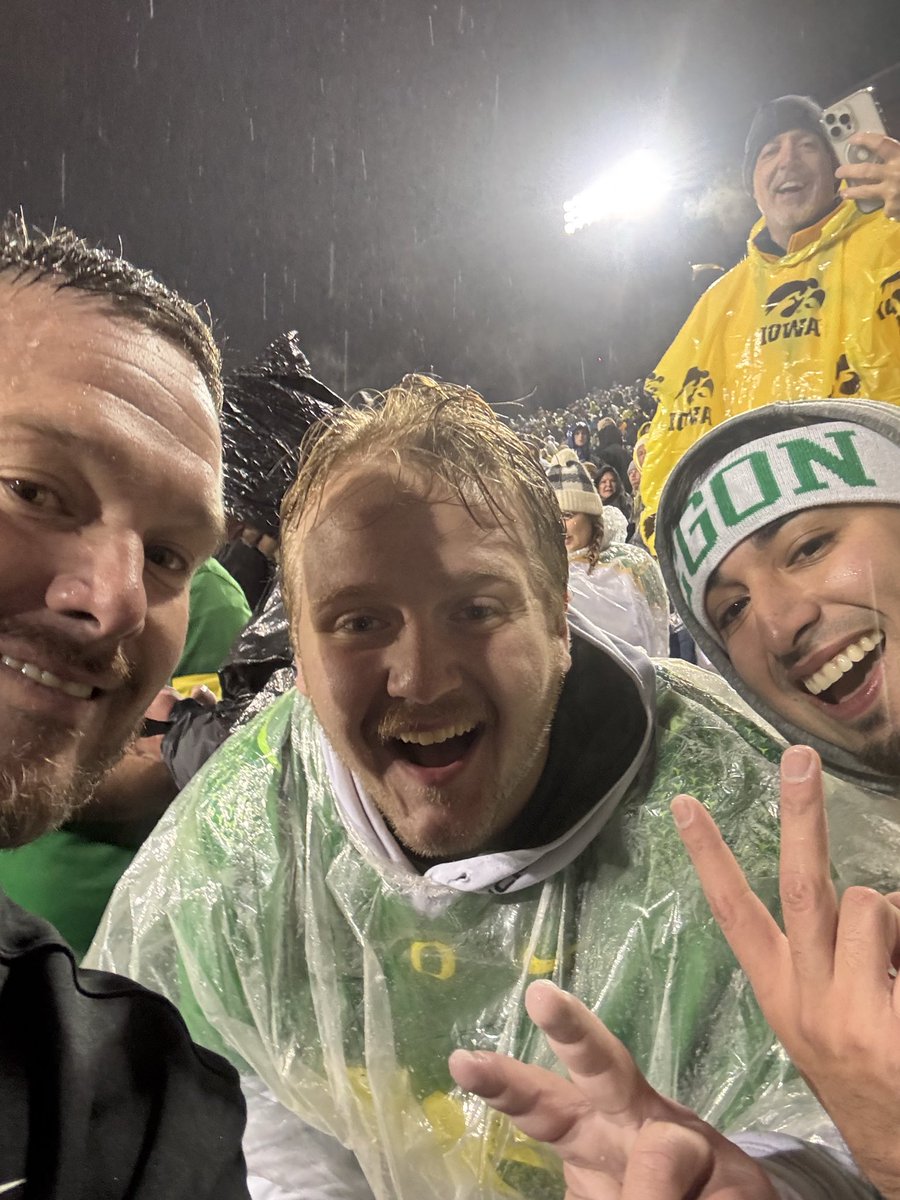 Alex Dyer tweet media