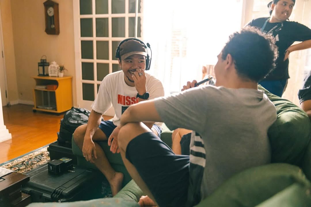 FilmIndoSource's tweet image. Kristo Immanuel wins Best Director (Comedy) for ‘TINGGAL MENINGGAL’ at Festival Film Wartawan 2025.