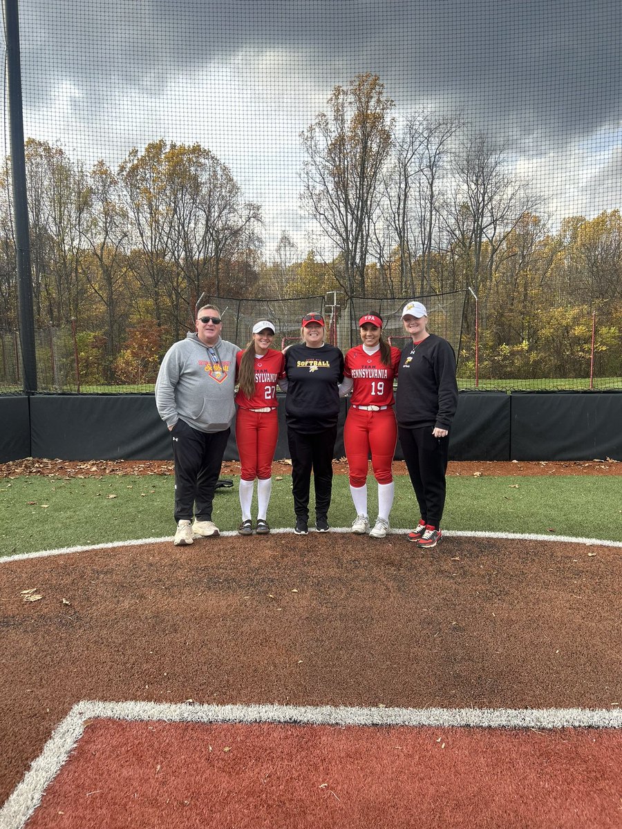 WelshKendall20's tweet photo. Thank you Coach @CoachMandy13 and @SHUgriffinsSB for an amazing day of softball!!! @laurenwhite_19 @teampatoal @teampafastpitch https://t.co/RYona788H9