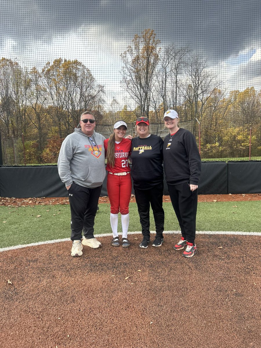WelshKendall20's tweet photo. Thank you Coach @CoachMandy13 and @SHUgriffinsSB for an amazing day of softball!!! @laurenwhite_19 @teampatoal @teampafastpitch https://t.co/RYona788H9