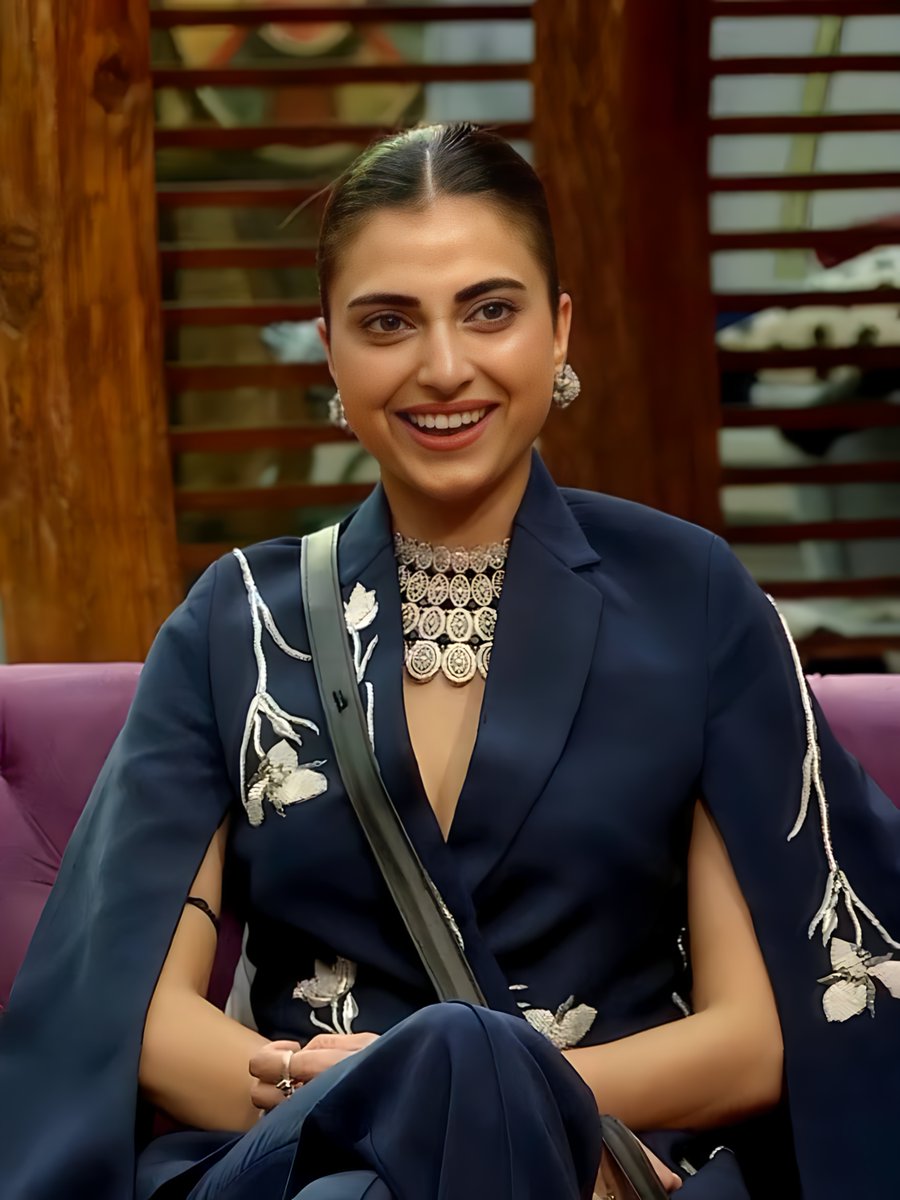 Farrhana_bhatt's tweet photo. She gave her heart, soul, and everything she had to this show, yet never got what she truly deserved. But it’s okay, Queen, because your Rebellions stand strong with you, always. ❤️

THE FARRHANA BHATT SEASON 
#FarrhanaBhatt https://t.co/R4SYxhG41B