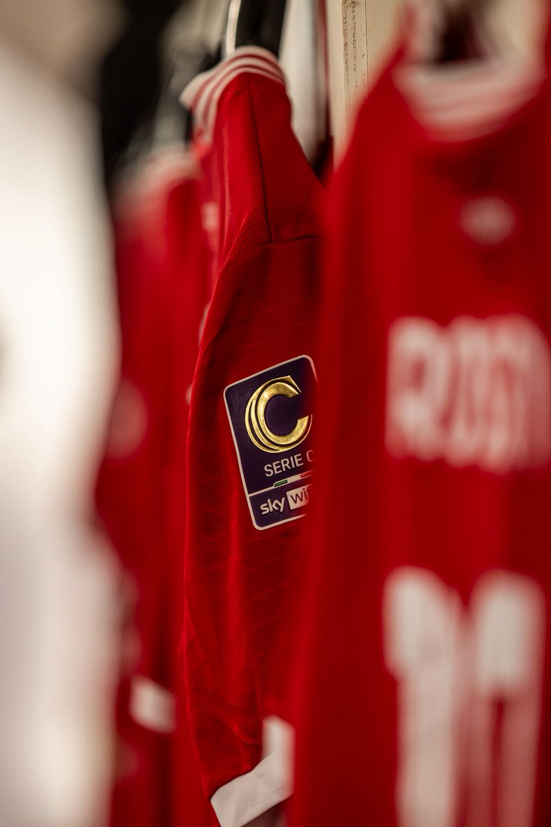 Spogliatoio pronto 👕🔴

#FinoallaFine #avantiCarpi