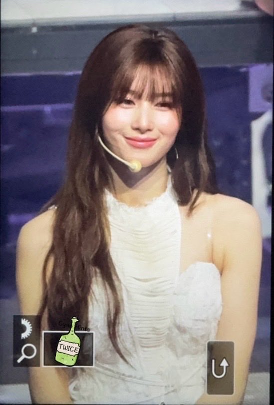 Cyan Hints tweet media