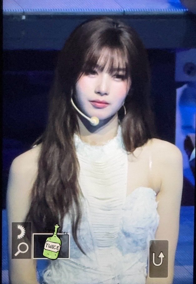 Cyan Hints tweet media