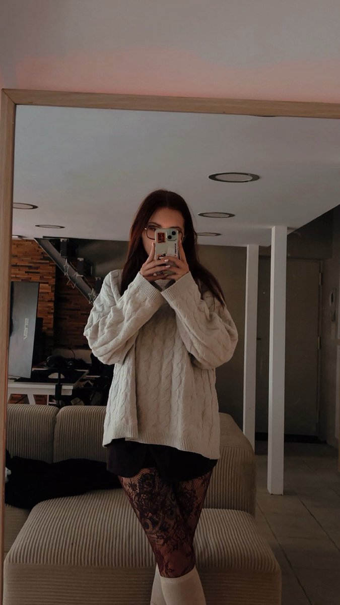 VegolasZer's tweet image. Fall 🍂🪾