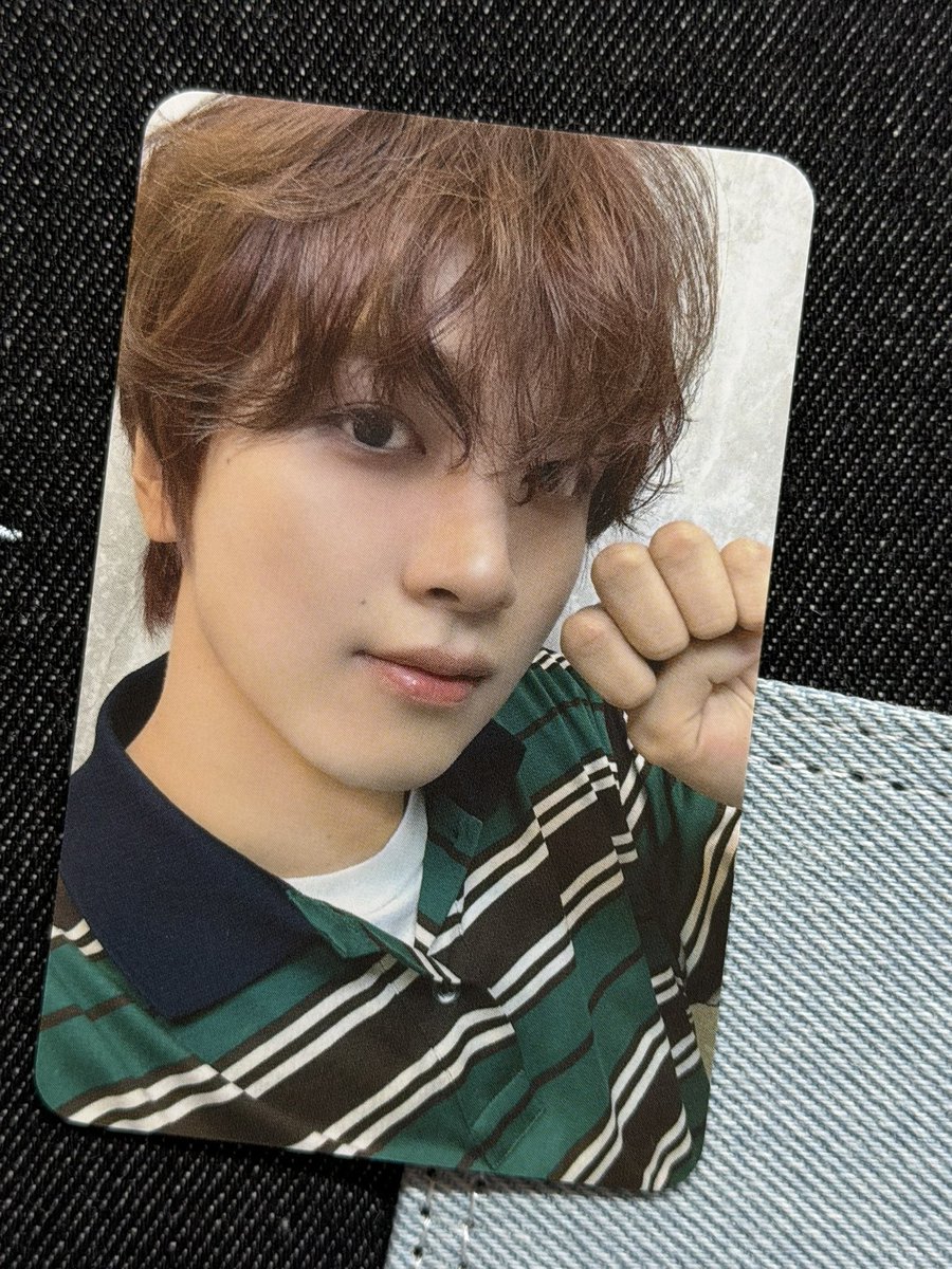 HAE_Teddy's tweet photo. 해찬이 헤어 취향

복슬머리                        VS                생머리 https://t.co/8FkKcYWRVo