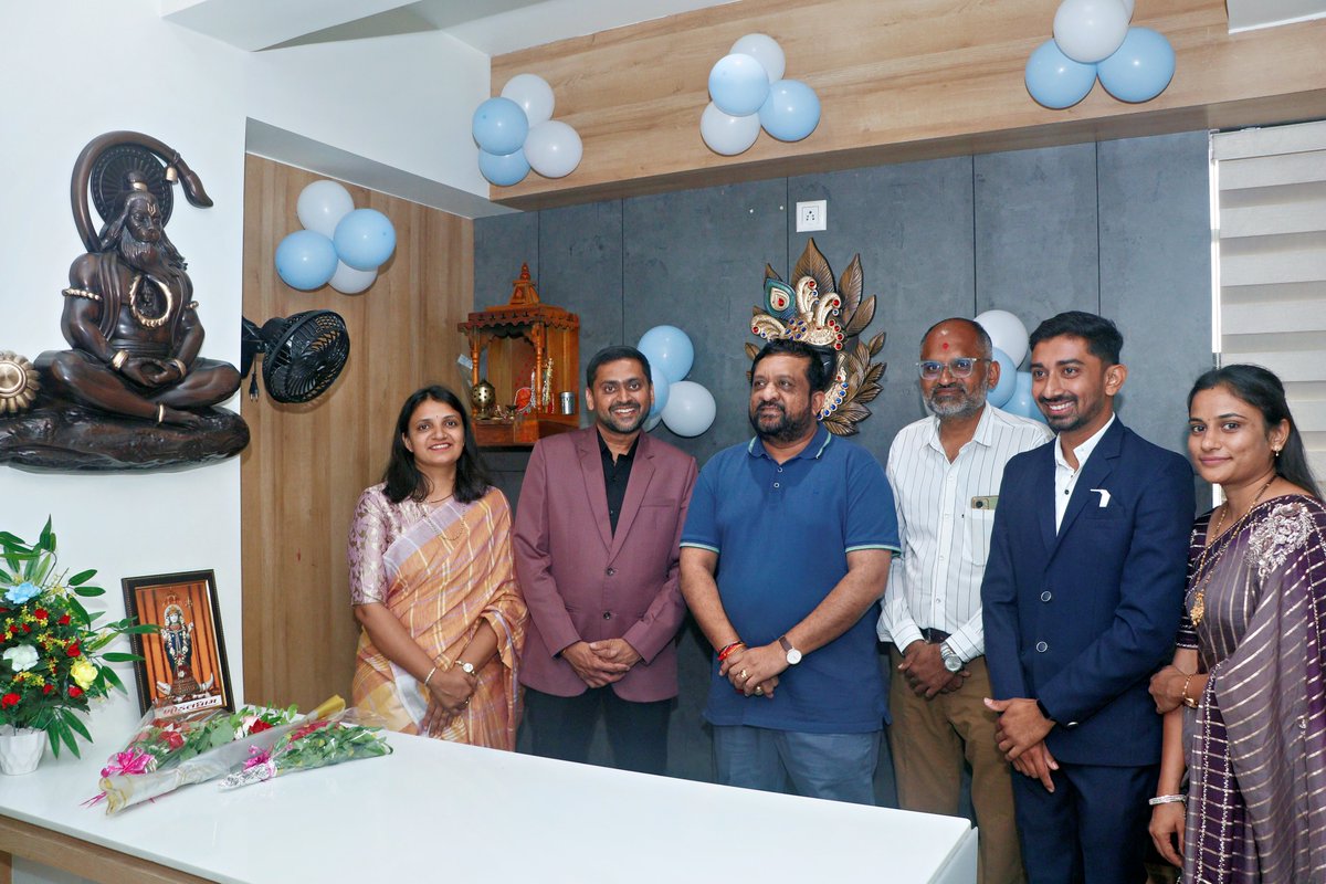 Kiritbhai_Patel's tweet image. આજરોજ જૂનાગઢ ઝાંઝરડા ચોકડી પર એક્સપર્ટ ડેન્ટલ એન્ડ મૅક્સિલોફેશિયલ હોસ્પિટલ  ના શુભારંભ પ્રસંગે હાજરી આપી  - ડૉ. કિશન બી. દુધાત (M.D.S. OMFS) અને  ડૉ. નિકુંજ એમ. ભૂવા (M.D.S. Perio) ને  શુભકામનાઓ પાઠવી...