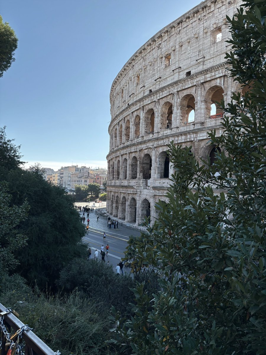 urmyshelterr's tweet photo. spending special days in rome with my babe!!

@nunewpie 💓 https://t.co/Xi2R39Is7b
