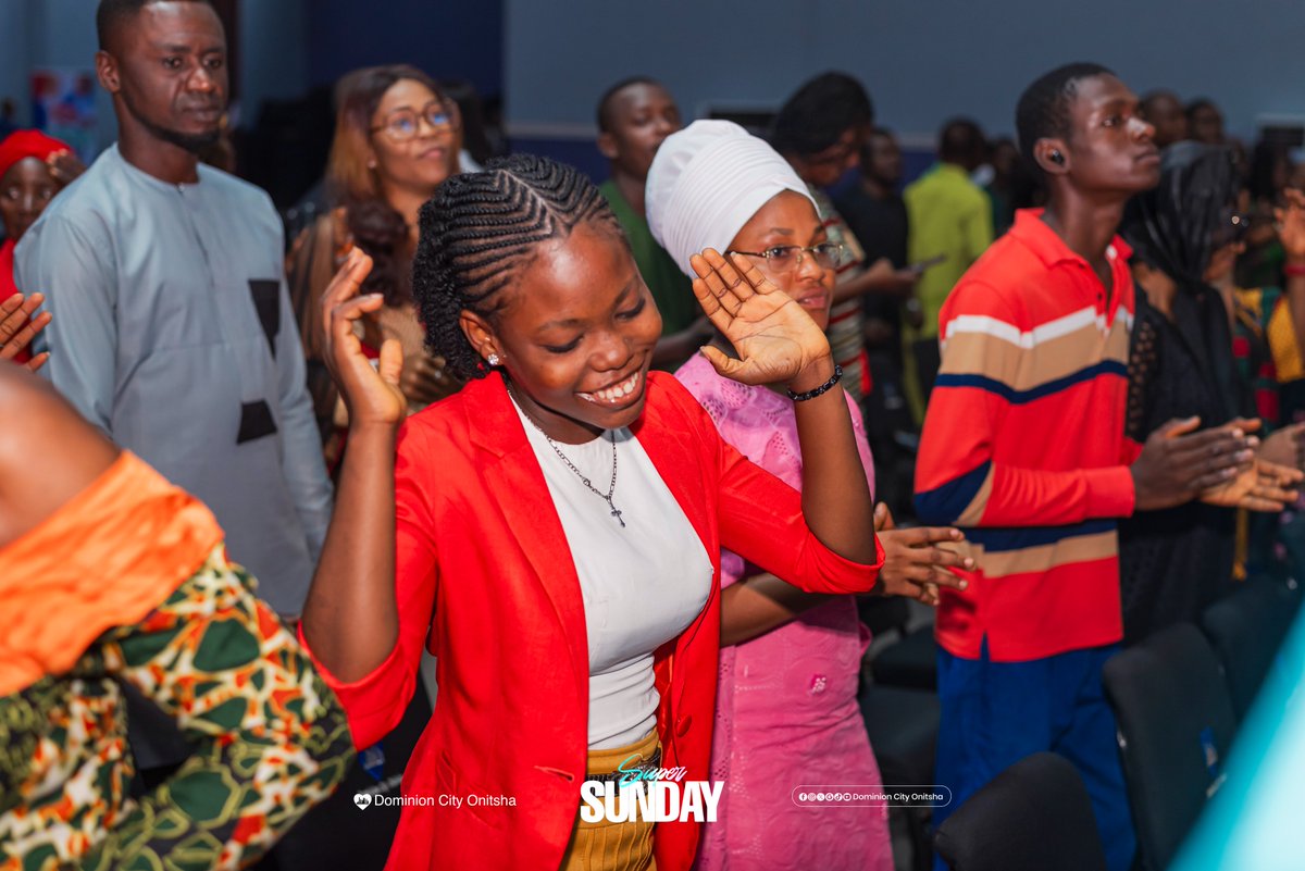DCOnitsha's tweet image. Praise is our weapon, and victory is our sound! 🔥
Let’s go higher in praise! 🙌💃

#DominionCityOnitsha 
 #DCOnitsha 
#JoyOverflow 
#DcAngels