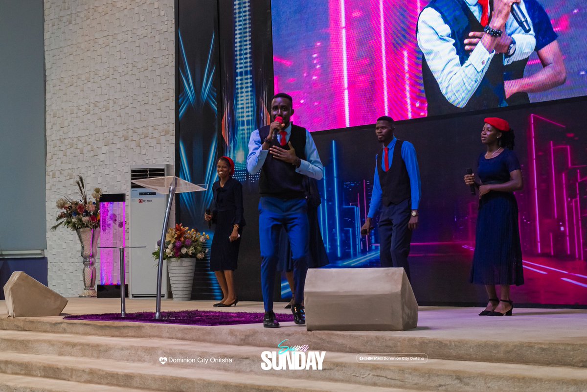 DCOnitsha's tweet image. Praise is our weapon, and victory is our sound! 🔥
Let’s go higher in praise! 🙌💃

#DominionCityOnitsha 
 #DCOnitsha 
#JoyOverflow 
#DcAngels