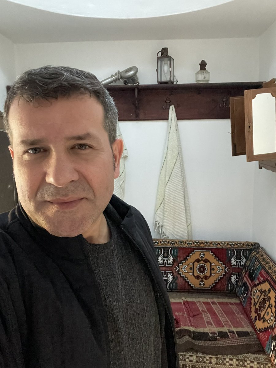 Burası, antik çağların görkemli kalıntılarının değil, bizim hikayemizin; yakın geçmişimizin samimi, dokunaklı ve bir o kadar da estetik tanıklarına ev sahipliği yapıyor. #EtnografyaMüzesi