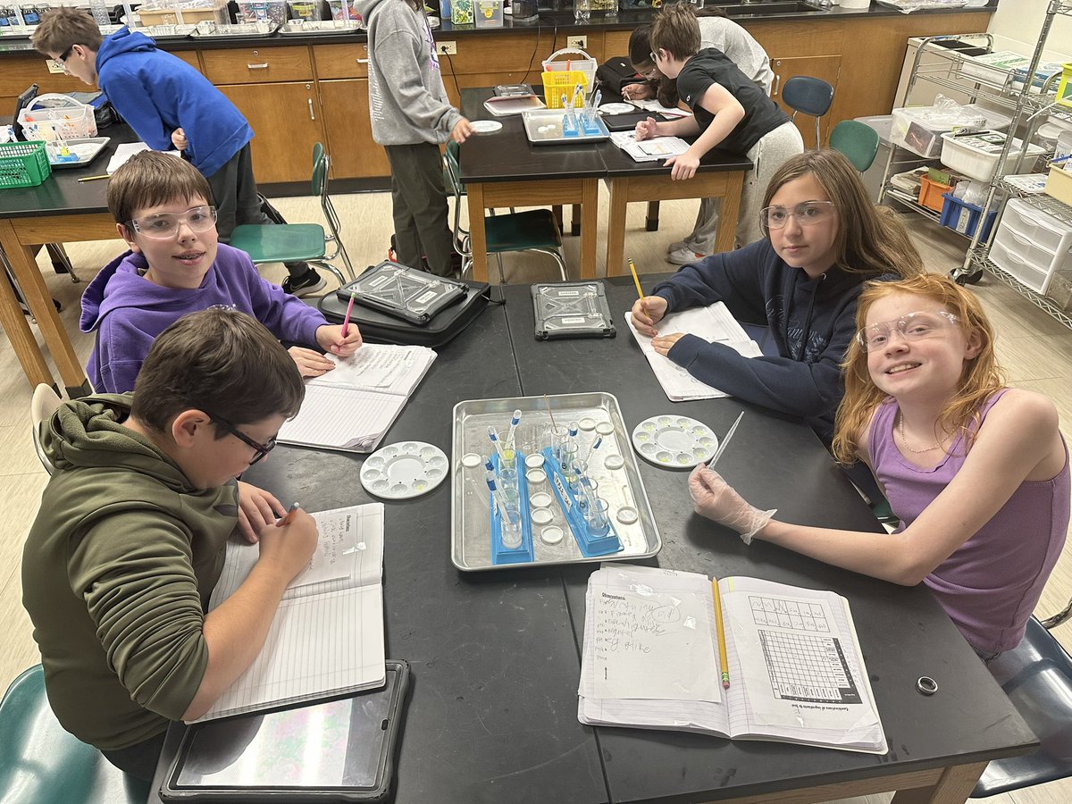 Amanda Deibert tweet media