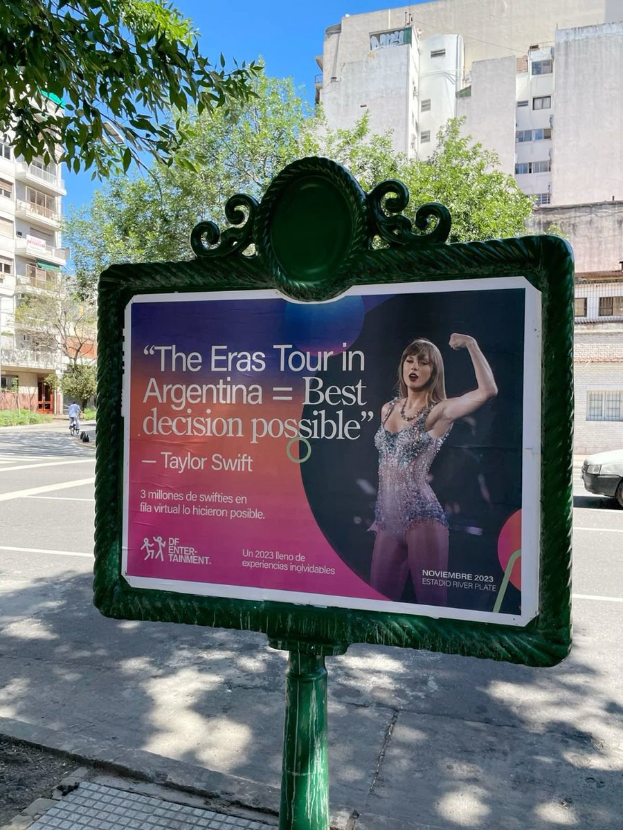 swiftespos's tweet image. llevenme de vuelta a este mismo día pero hace 2 AÑOS ATRÁS que estabamos viviendo los mejores shows de la vida 🩷😭