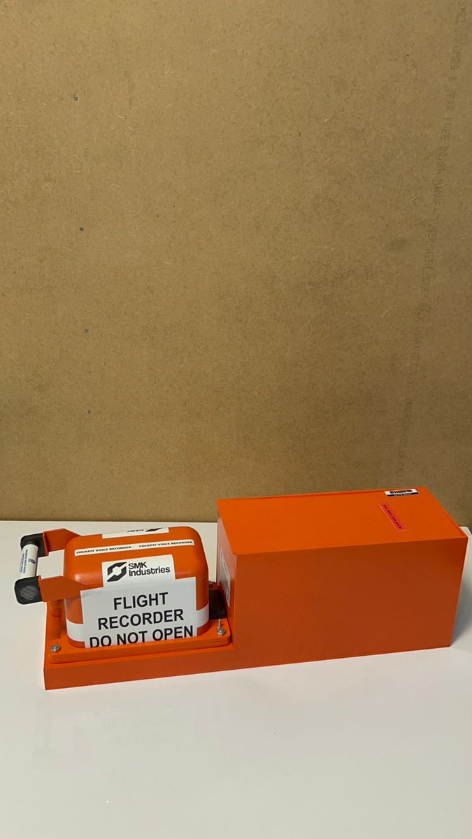 allowing information to be processed more efficiently.
To enhance the understanding of aircraft systems, MK Hobbies presents 1:1 scale Flight Data Recorder (FDR) and Cockpit Voice Recorder (CVR) replicas as instructional aids.  <a href="/SamChuiPhotos/">Sam Chui</a> <a href="/MenTourPilot/">MenTourPilot</a>