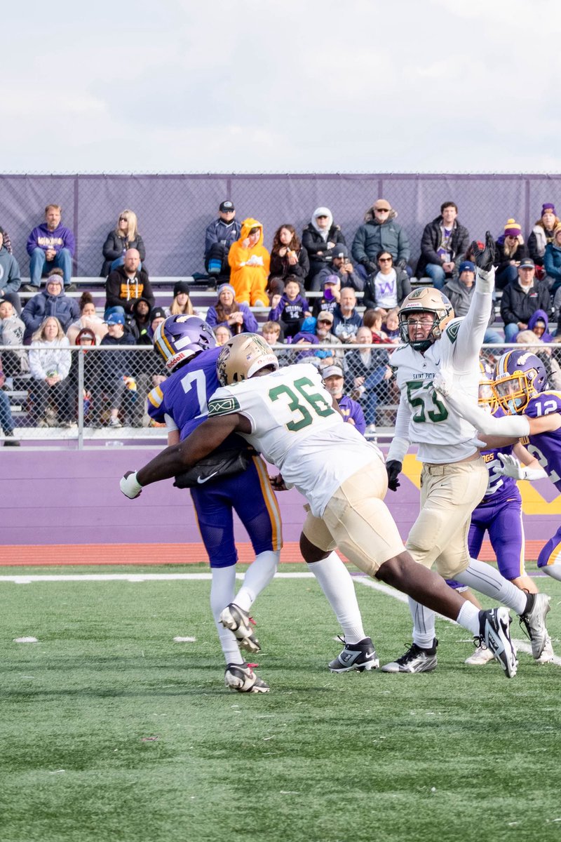 Season didn’t end the way we wanted, but I’m still extremely grateful for my teammates and coaches. Couldn’t have asked for a better group to play ball with 🫶🏾. #thankyouseniors #trenchdogs

Full season film — it speaks for itself‼️👇🏾 

hudl.com/v/2T8FTv