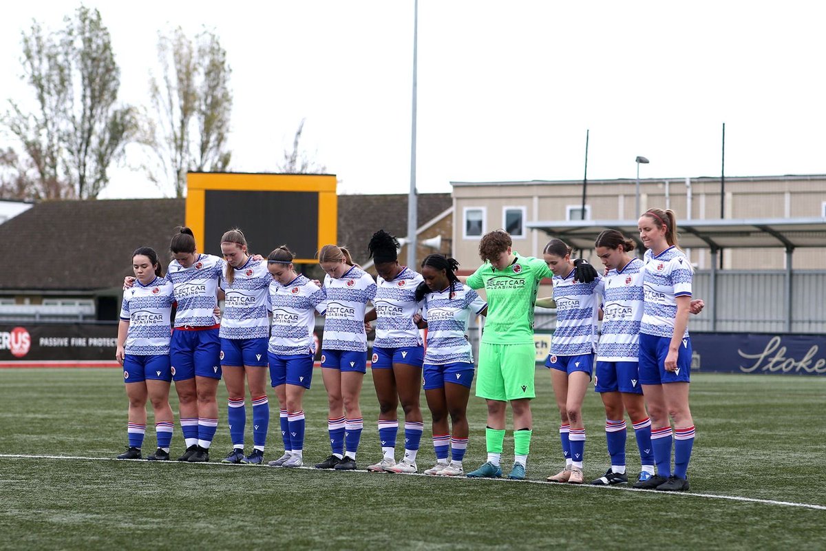 Lest we forget. 🌺

#RemembranceSunday