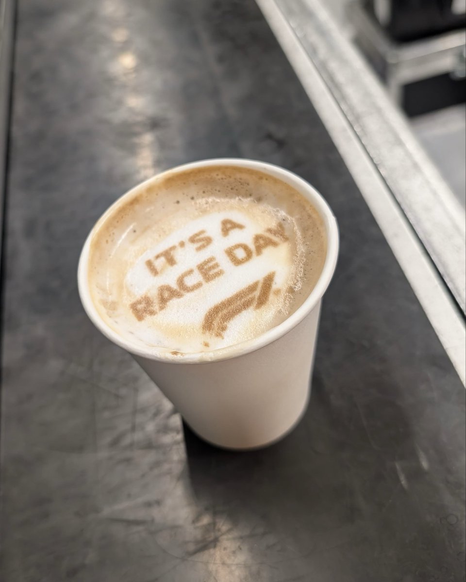 Coffee time for admin ☕️

#McLaren | #BrazilGP 🇧🇷