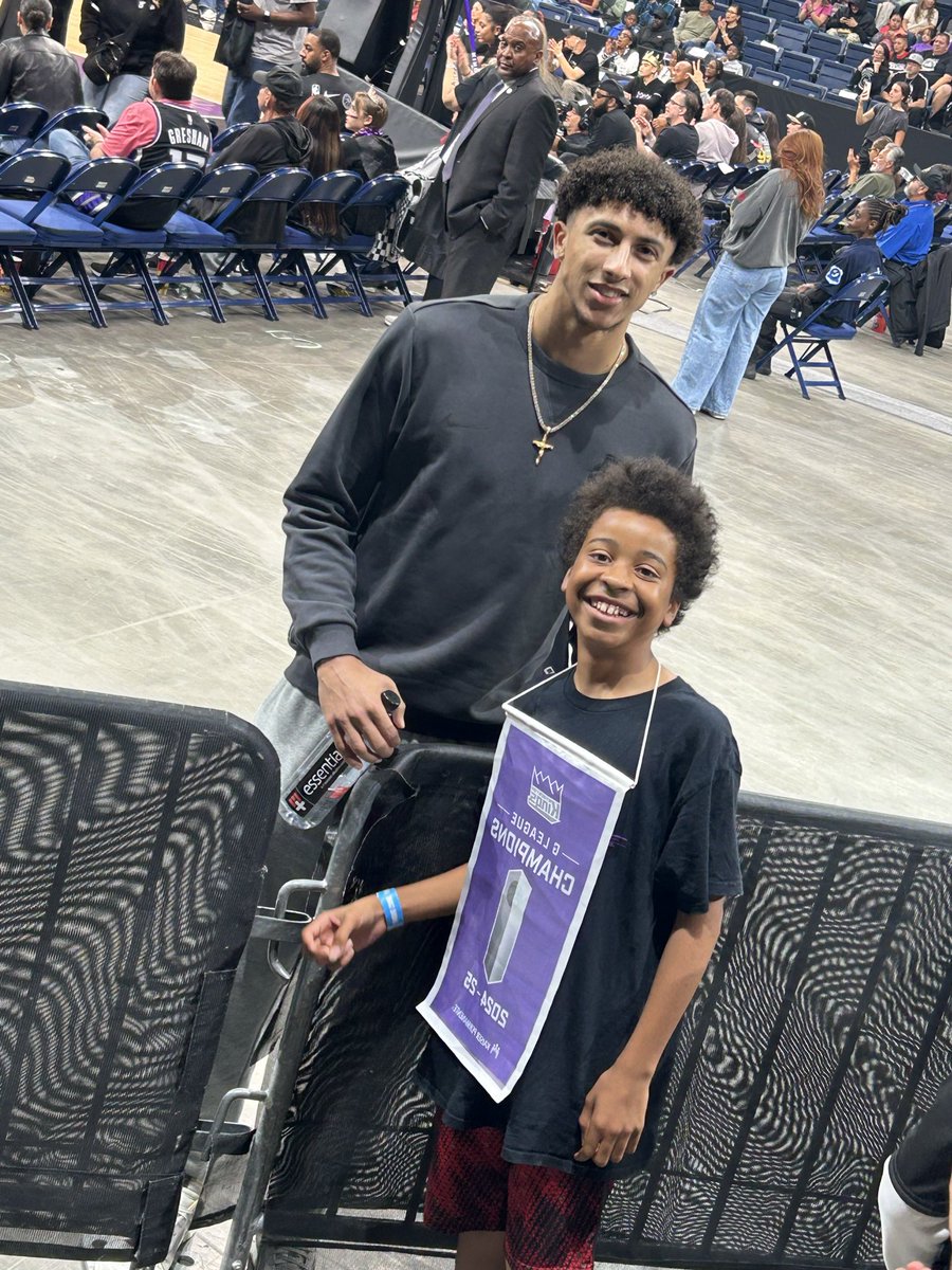 209KingsGuardGG's tweet image. New Season #StocktonKings 
@NiqueOtn @DrewEubanks12 @IsaiahStevens7