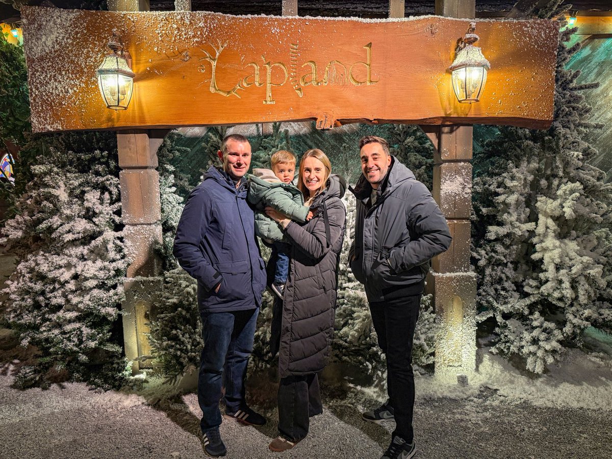 Without a shadow of a doubt the best Christmas event I’ve ever visited 😭

Anybody that’s in the world of immersive theatre or themed attractions must visit. Absolute master class 🤩