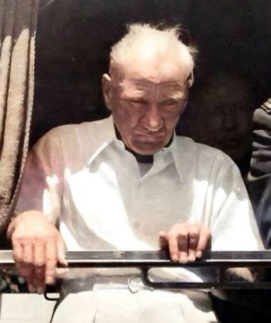 🇹🇷 Vatan uğruna harcanmış bir ömür.

Yaş: 46                               Yaş: 56