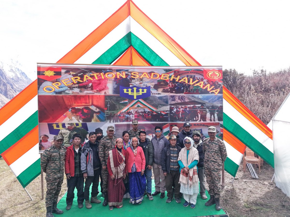 suryacommand's tweet image. “𝗡𝘂𝗿𝘁𝘂𝗿𝗶𝗻𝗴 𝗚𝗿𝗼𝘄𝘁𝗵, 𝗦𝘁𝗿𝗲𝗻𝗴𝘁𝗵𝗲𝗻𝗶𝗻𝗴 𝗙𝗿𝗼𝗻𝘁𝗶𝗲𝗿𝘀.” 

#PanchshulGunners, dedicates a Poly House at #VibrantVillage #Garbyang, with the aim of empowering local communities of this historic Himalayan frontier.

This initiative boosts high-altitude…