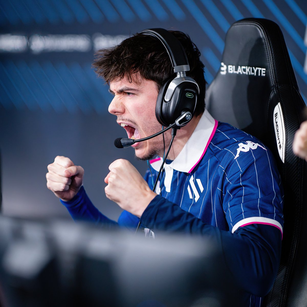 That 2-1 feeling 😁

We're now one Bo3 away from the Playoffs!