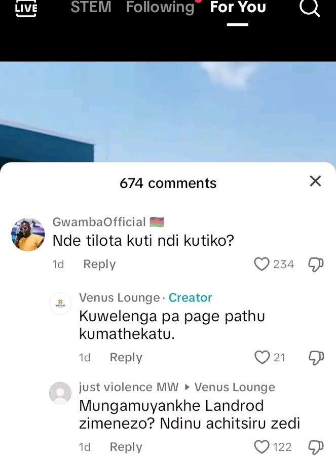 Flecher265's tweet photo. Who's wrong here, Gwamba or Venus Lounge?

😂😂😂 Nawo ama business atopa https://t.co/QmjGdbCKtE